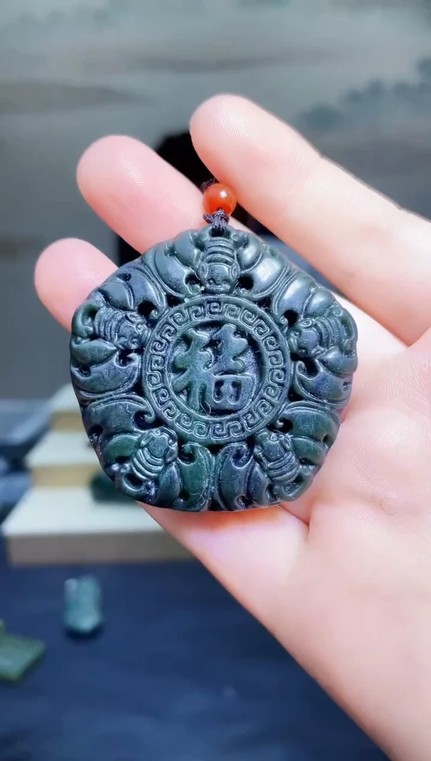 颈饰未镶嵌和田玉1