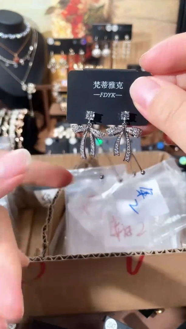 合金925银锆石梵698