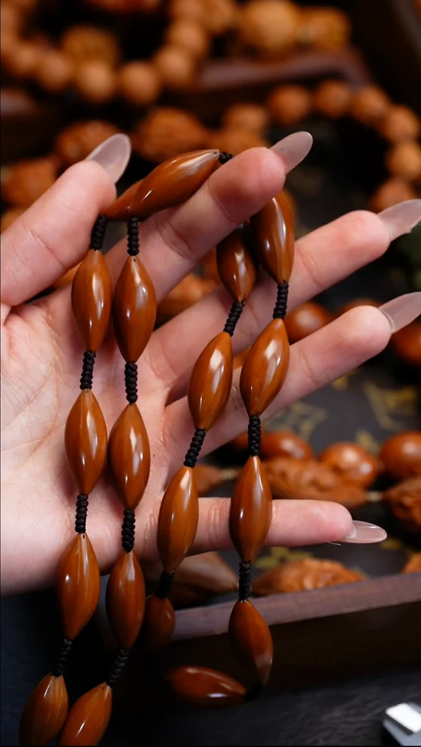 【闪购商品】橄榄核吊坠苏工橄榄核