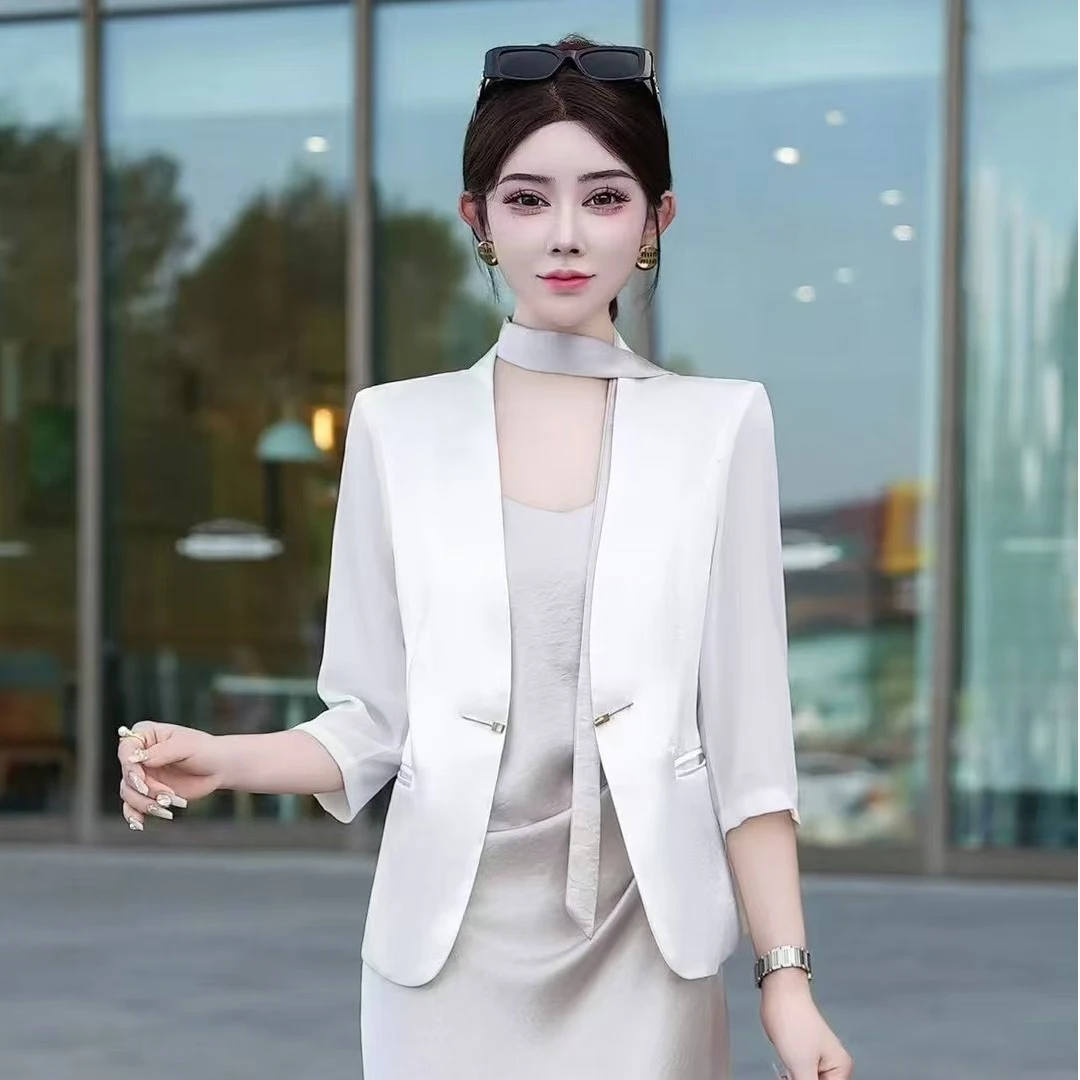 2025夏季防晒薄款缎面西装外套高端气质显瘦七分袖时尚百搭韩版女