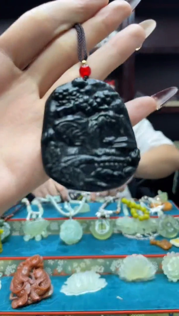 未镶嵌岫玉吊坠·