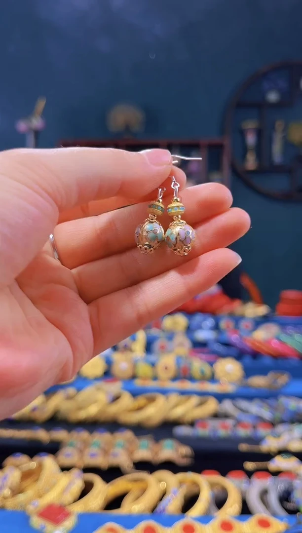 【闪购商品】非遗绝技 景泰蓝金地瓜棱耳环