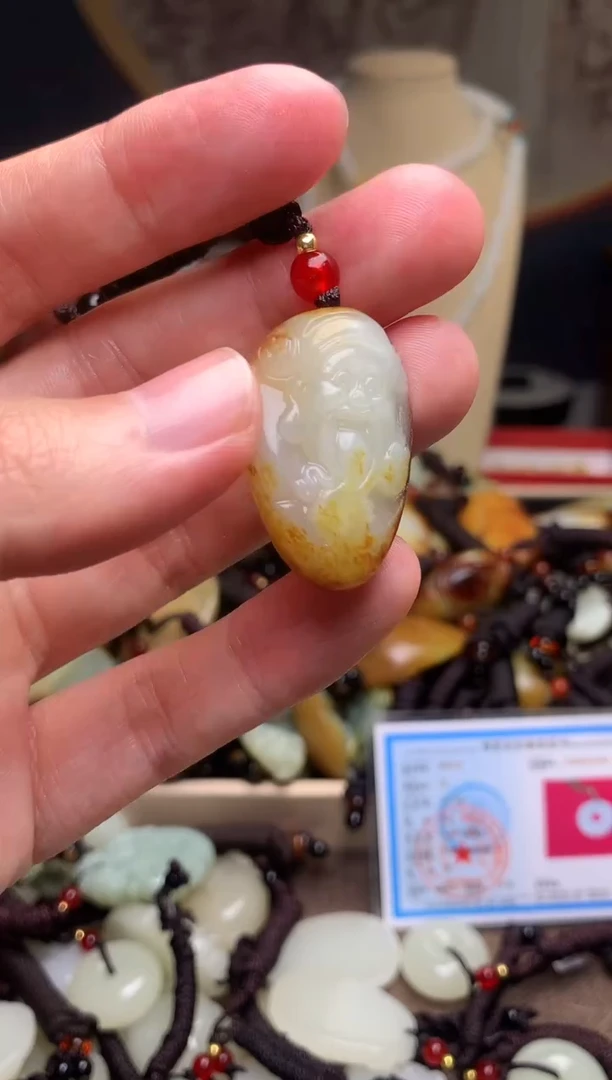 颈饰未镶嵌和田玉新疆料青海料清水和田玉吊坠