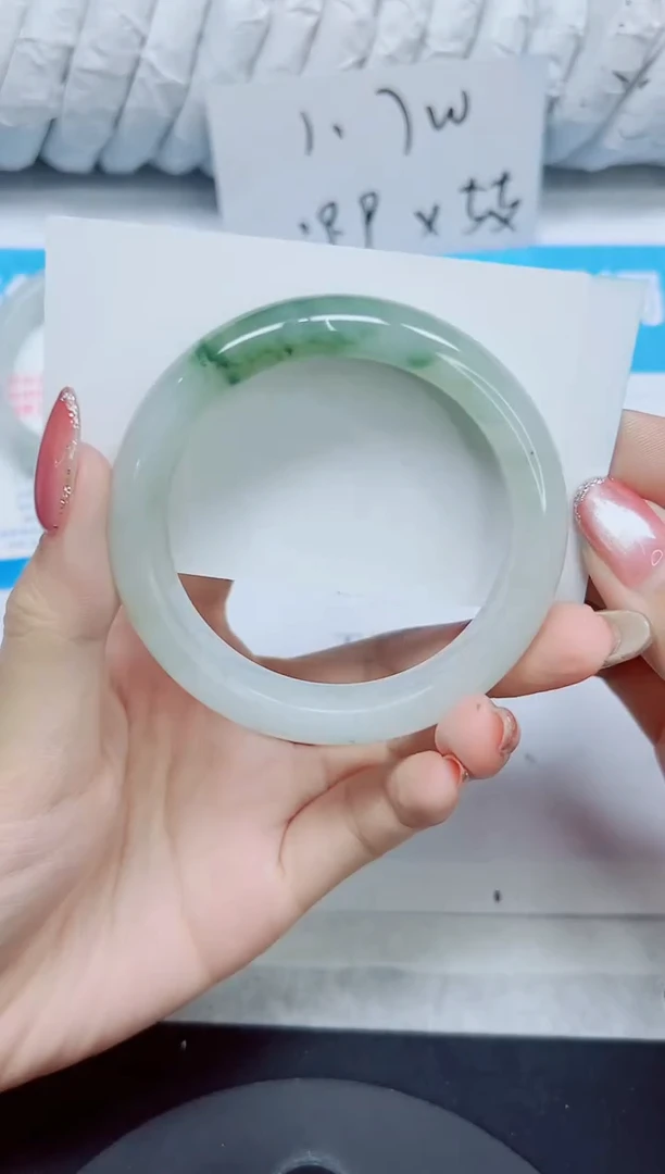 石英质玉手镯未镶嵌211/53