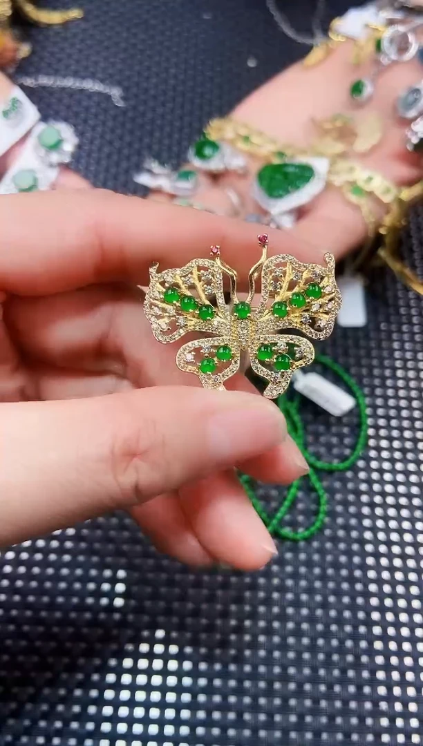 【闪购商品】翡翠吊坠(不含链)未镶嵌111111111