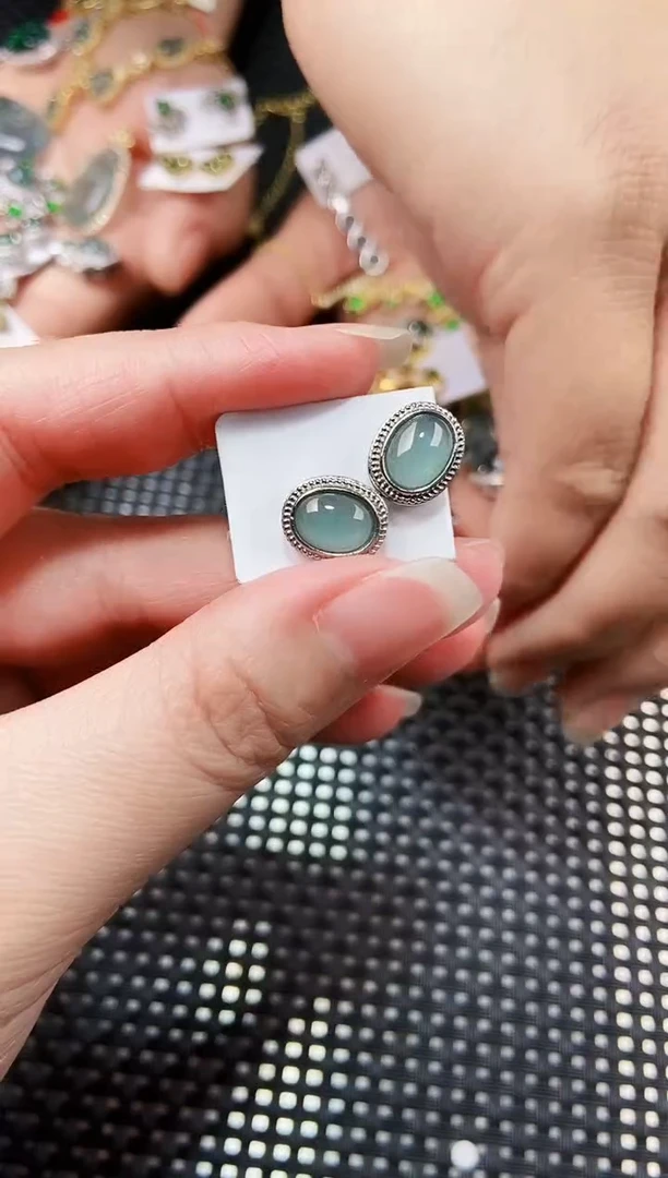 【闪购商品】翡翠耳饰未镶嵌111111111