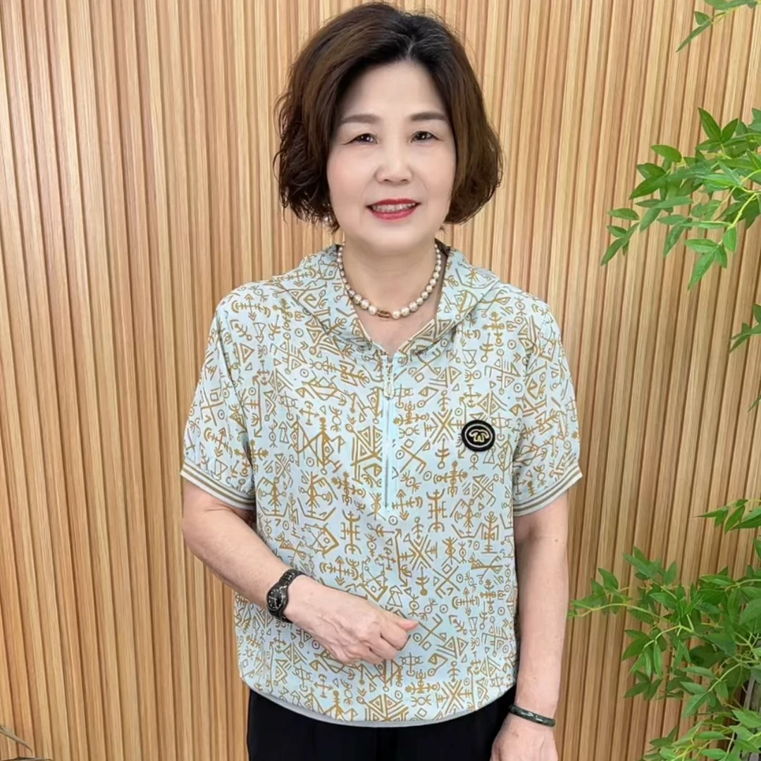 连帽时尚常规款常规中老年女装衬衣花色夏季山系荡领V9833洋气