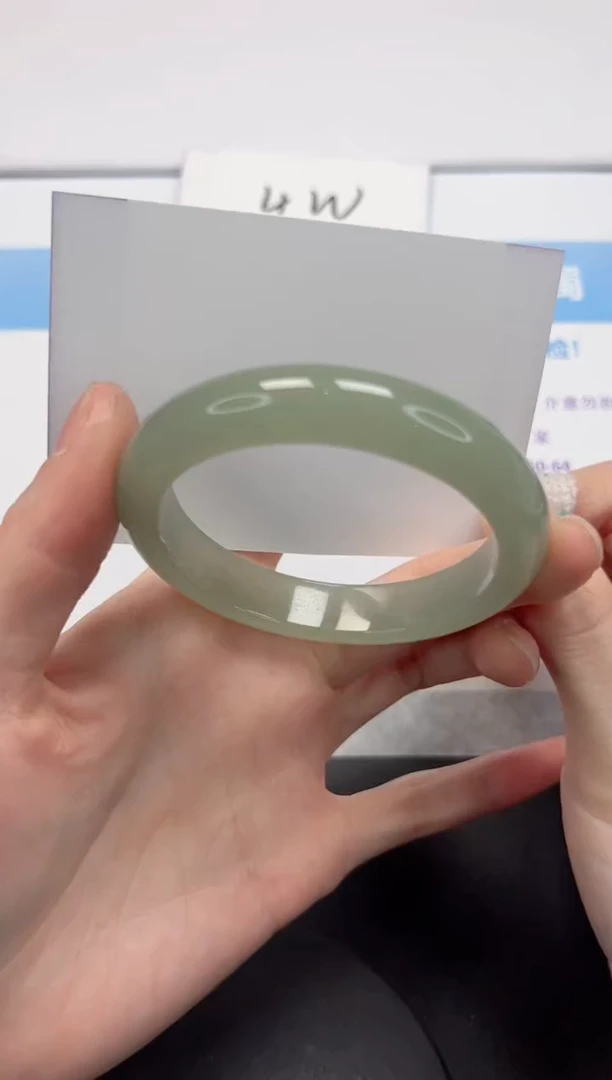 【闪购商品】石英质玉手镯未镶嵌V183-56.1