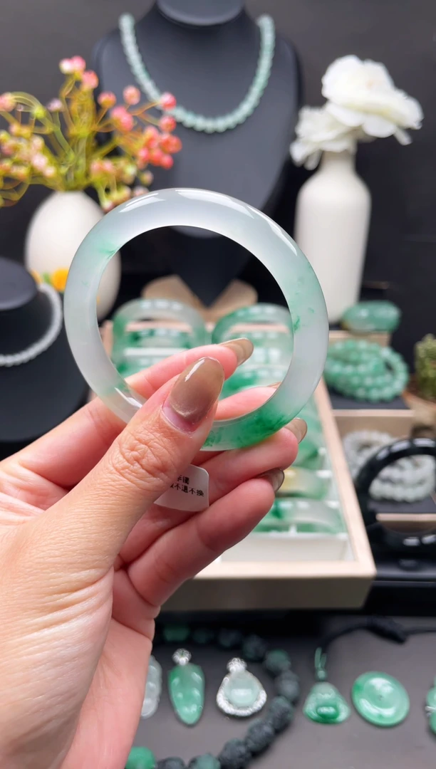 未镶嵌手镯石英质玉天然非洲翠5354