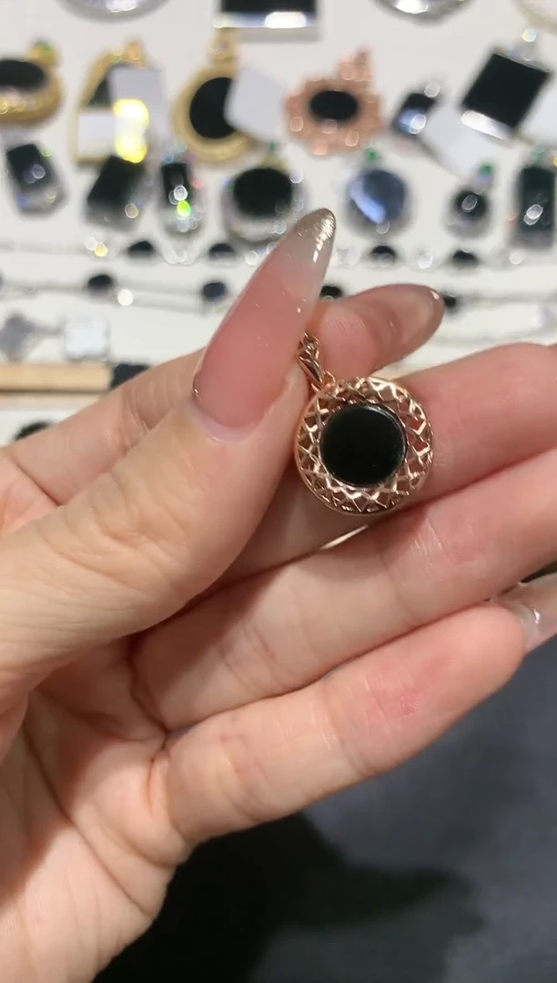 【闪购商品】翡翠吊坠(不含链)银S925镶嵌6多人多样性随机发货1件