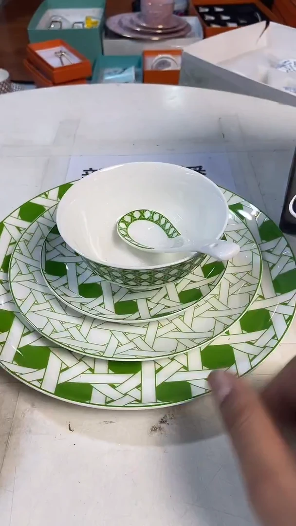 杯鸿辉家品牌瓷器，京东包邮！