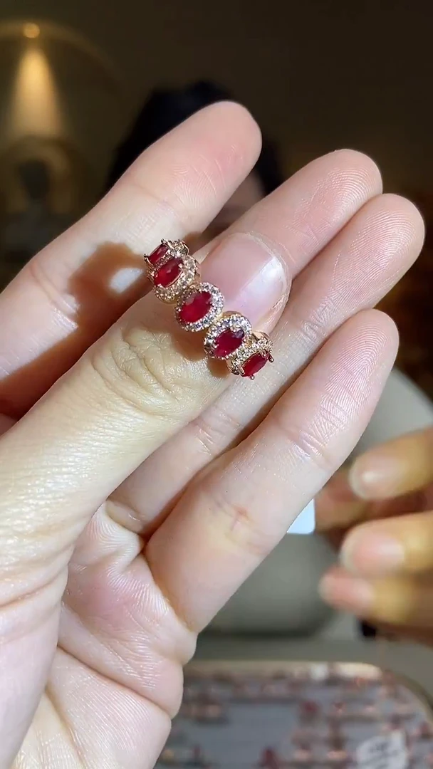 银S925镶嵌手饰红宝石手饰