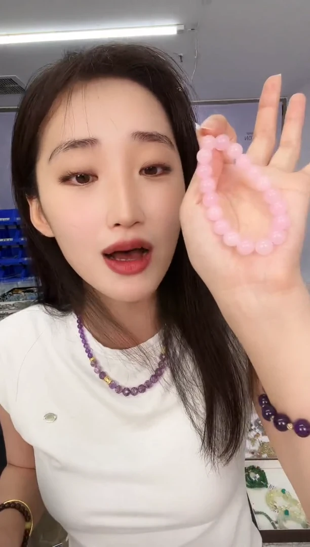 水晶手链未镶嵌天然珠宝多样性发其一