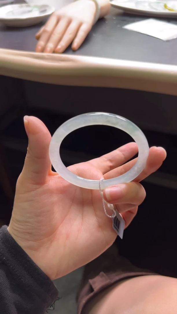 未镶嵌手镯定制翡翠冰晴底「定制不退不换」