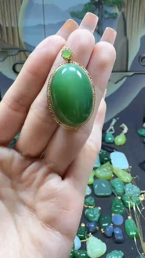 和田玉18K金镶嵌挂件1