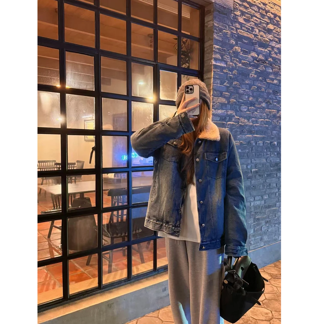 【菲菲】布鲁冰岛-大码羊羔毛翻领做旧手塞棉百搭牛仔外套S02377