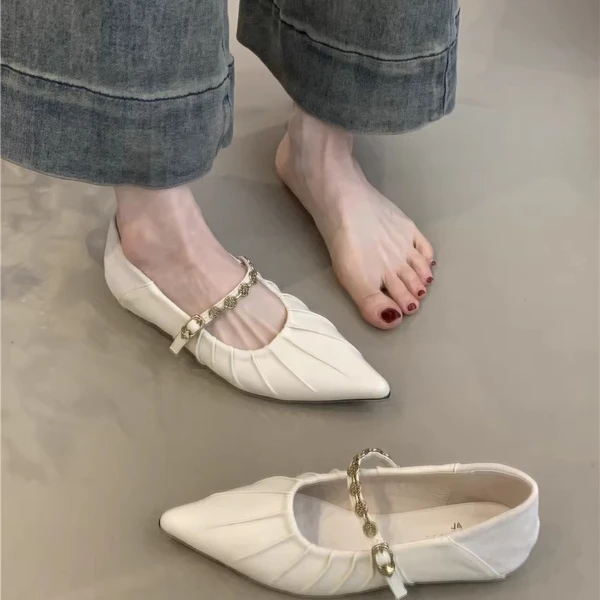 ALQR-Q69-1尖头气质浅口内增高单鞋晚风链条一字扣带通勤玛丽珍女