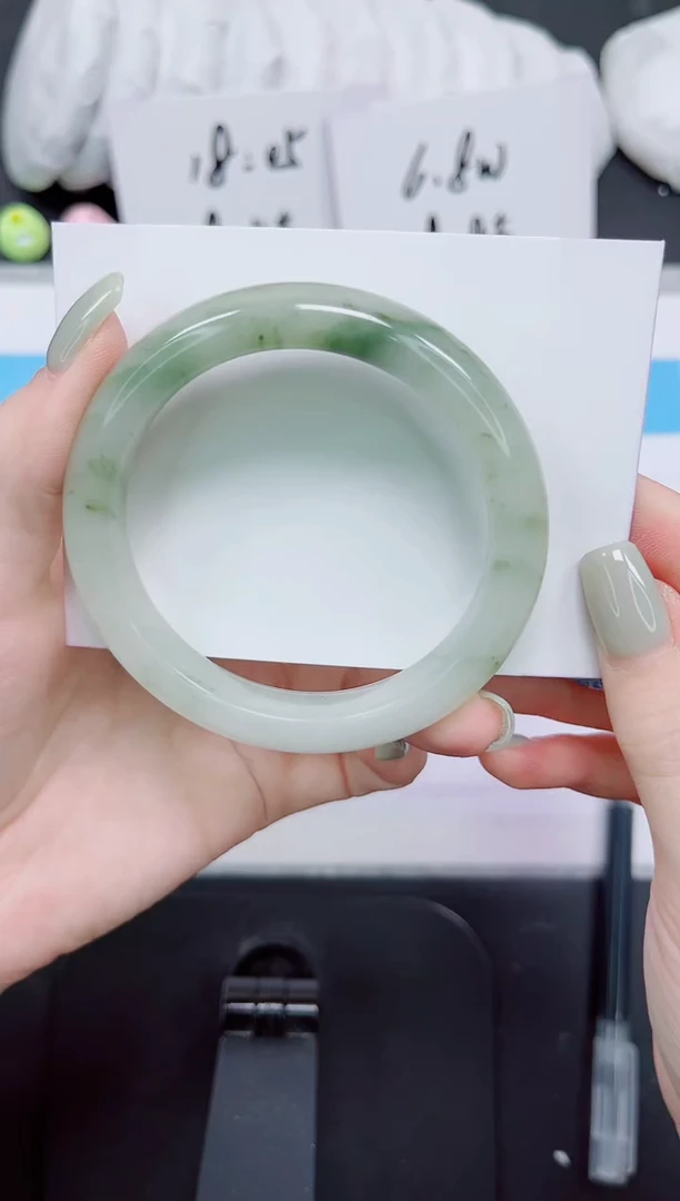 石英质玉未镶嵌手镯386