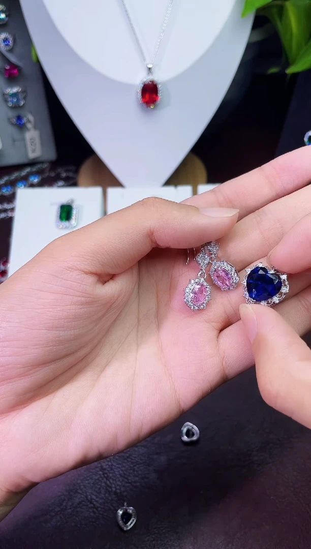 合金合成钻石耳饰改蓝宝耳坠