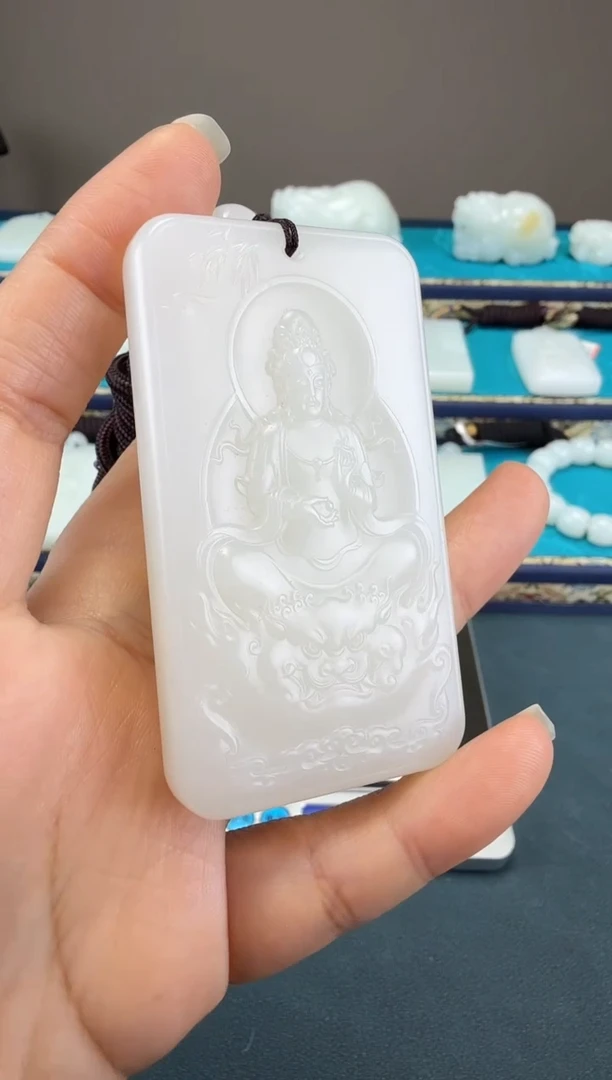 颈饰未镶嵌和田玉1