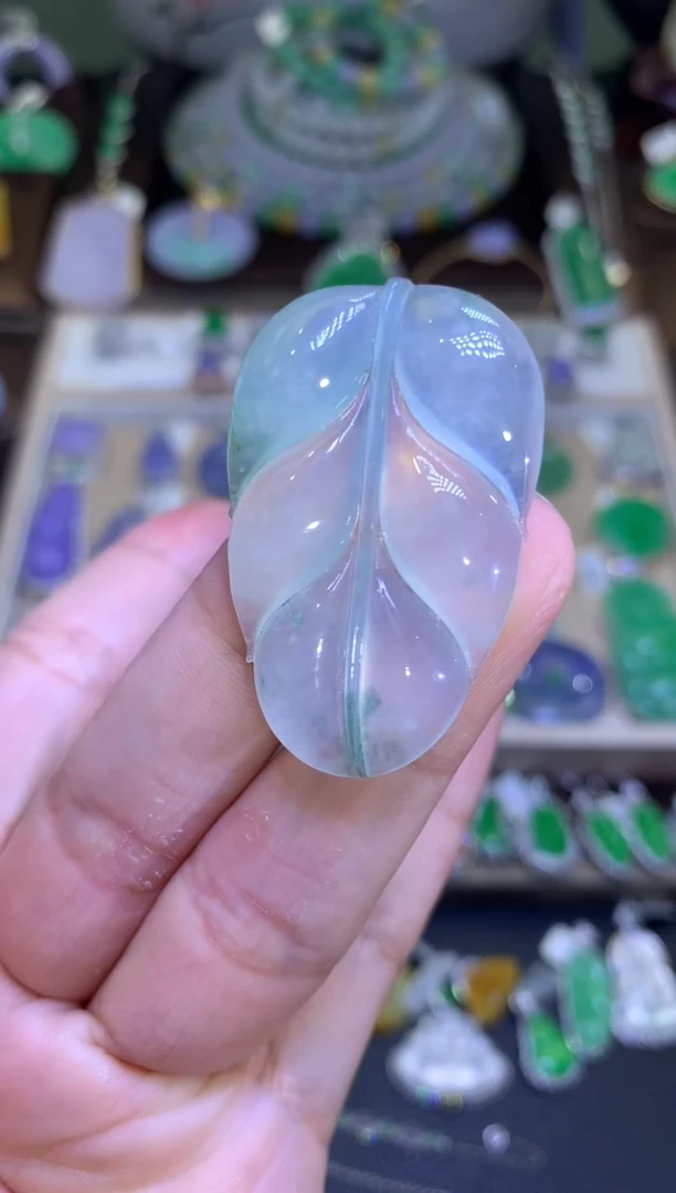 翡翠未镶嵌颈饰翡翠A货