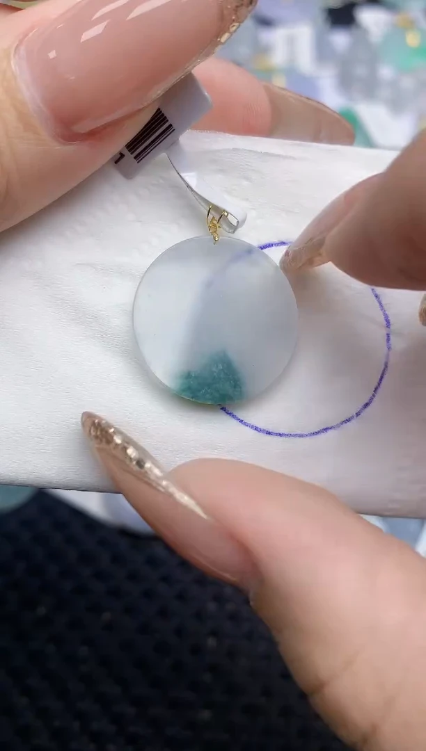 颈饰18K金镶嵌翡翠   天然翡翠A货  百元以上9米证书费自理