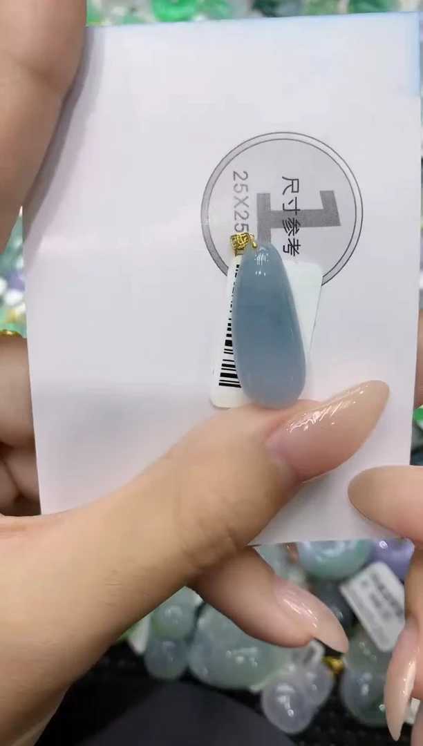 颈饰18K金镶嵌翡翠111111111111