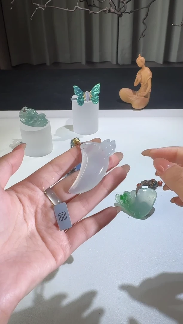 【闪购商品】翡翠颈饰未镶嵌【鑫鑫】