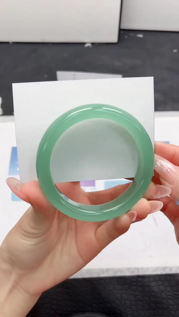 【闪购商品】石英质玉手镯未镶嵌5-58.4