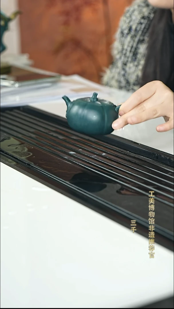 茶壶紫砂宜兴紫砂090  南瓜 老墨绿  170cc