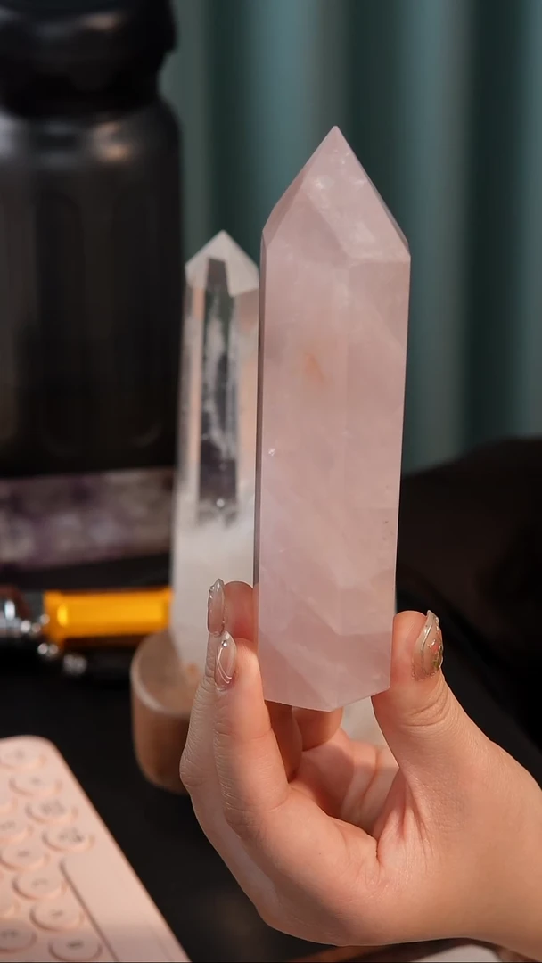 【闪购商品】芙蓉石1未镶嵌粉晶柱带浇花