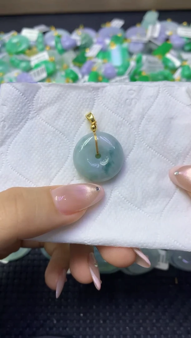 颈饰未镶嵌翡翠天然缅甸翡翠A货
