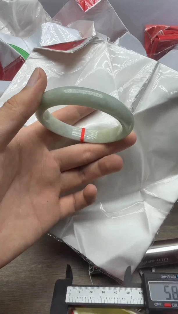 未镶嵌手镯翡翠C36(圈口58)
