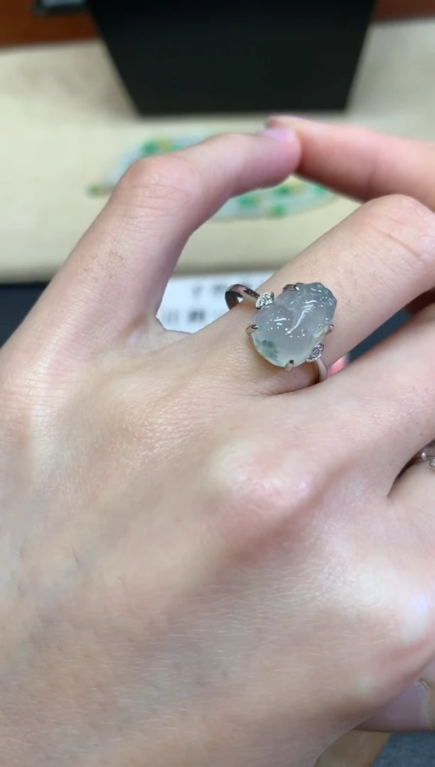 【闪购商品】翡翠戒指18K金镶嵌【无鉴赏期】