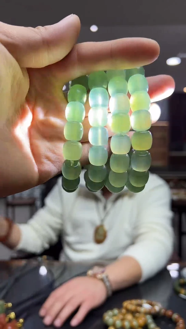 未镶嵌蛇纹石玉手串220 老型-多样性发货其中发一