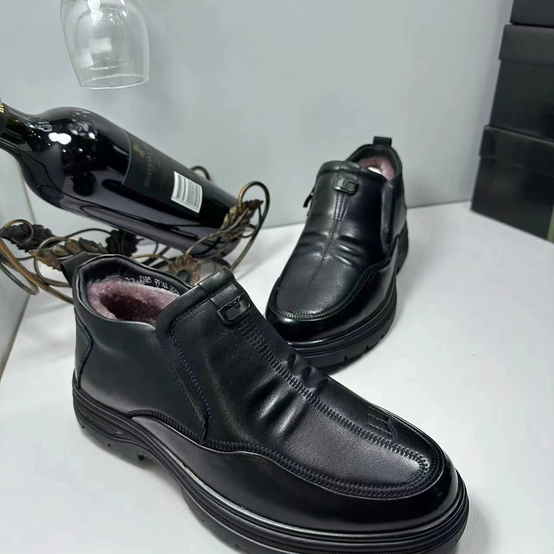 新款舒适时尚百搭 软底真皮牛皮休闲防滑透气 男皮鞋