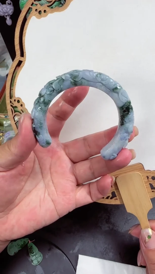 定制翡翠未镶嵌手镯5860
