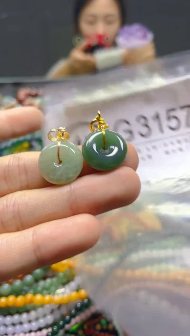 颈饰未镶嵌翡翠/G/翡翠A货，一件也是批发价