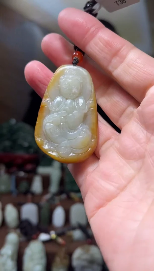 颈饰未镶嵌和田玉.