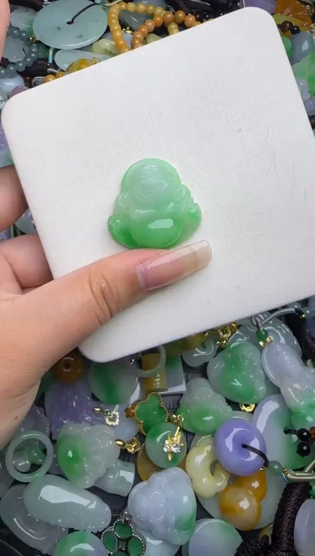 翡翠未镶嵌颈饰天然缅甸翡翠吊坠
