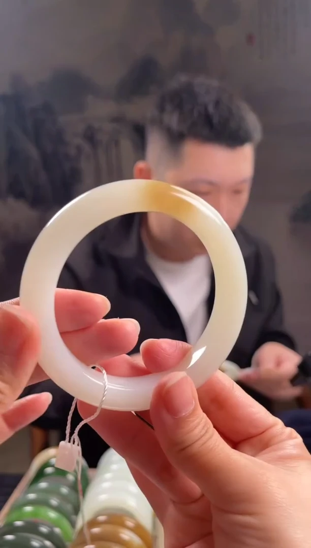 未镶嵌手镯和田玉61圈口2351