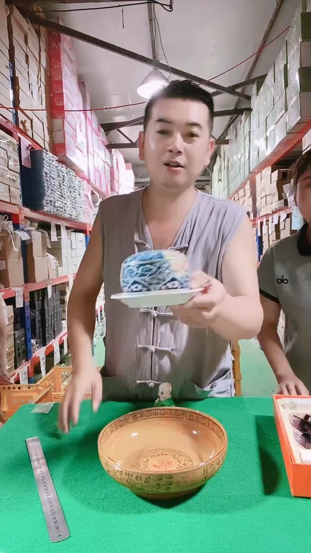 瓷片碗碟好物一件不留@@1