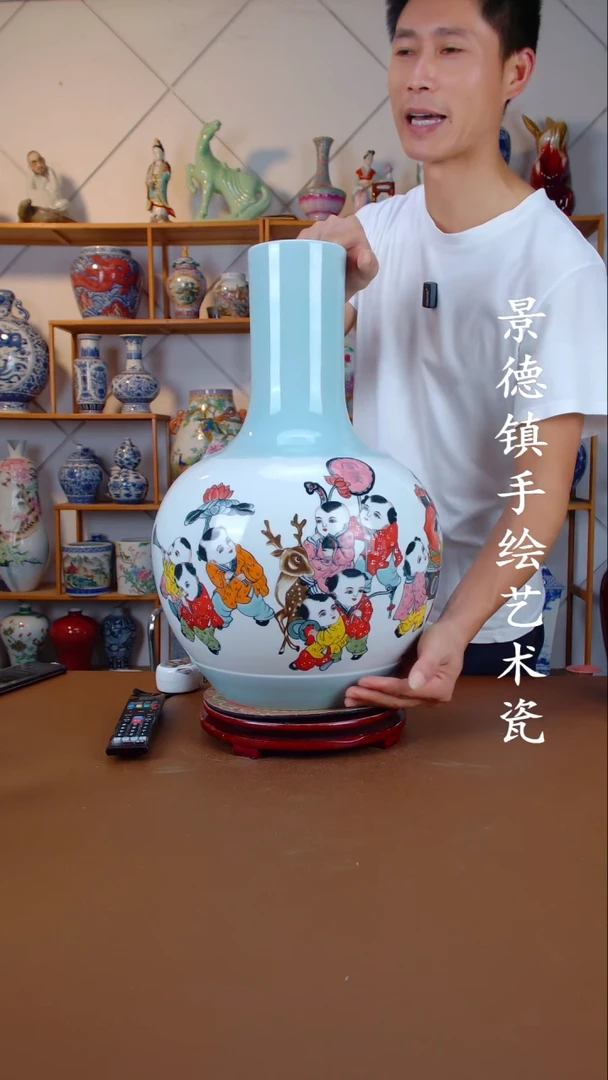 现代景德镇手工手绘陶瓷摆件1