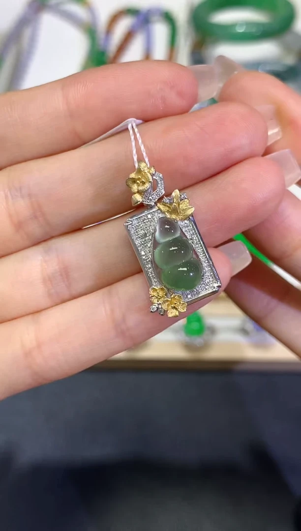 【闪购商品】翡翠颈饰18K金镶嵌团购23