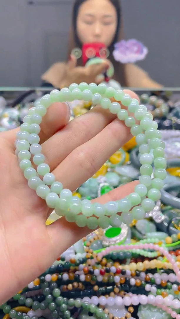 颈饰未镶嵌翡翠6MM/D/翡翠A货，一件也是批发价