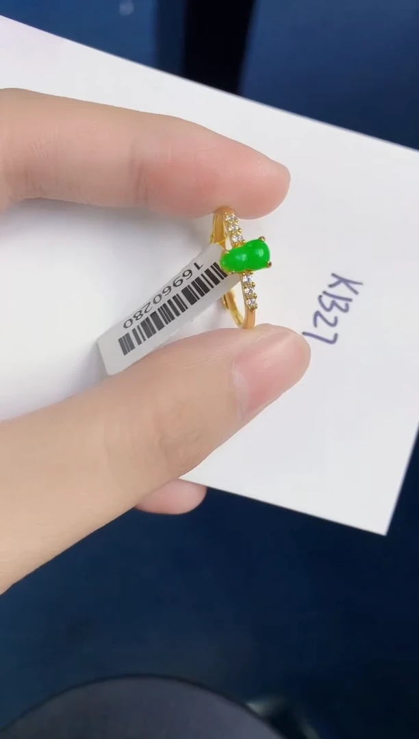 颈饰未镶嵌翡翠天然翡翠缅甸A货