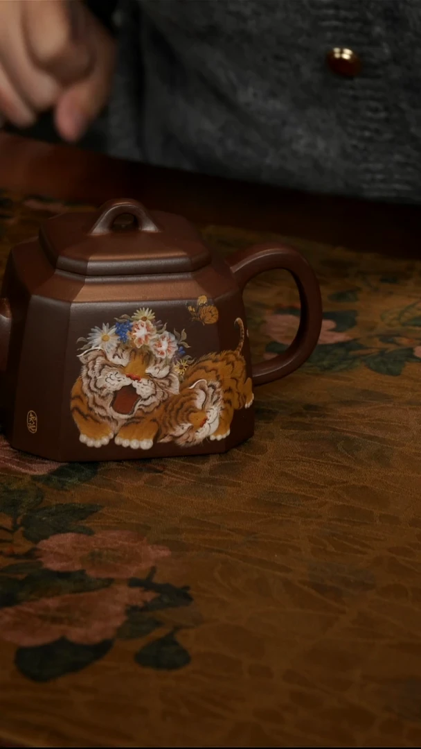 茶壶紫砂時**脂紫泥八方老虎壶