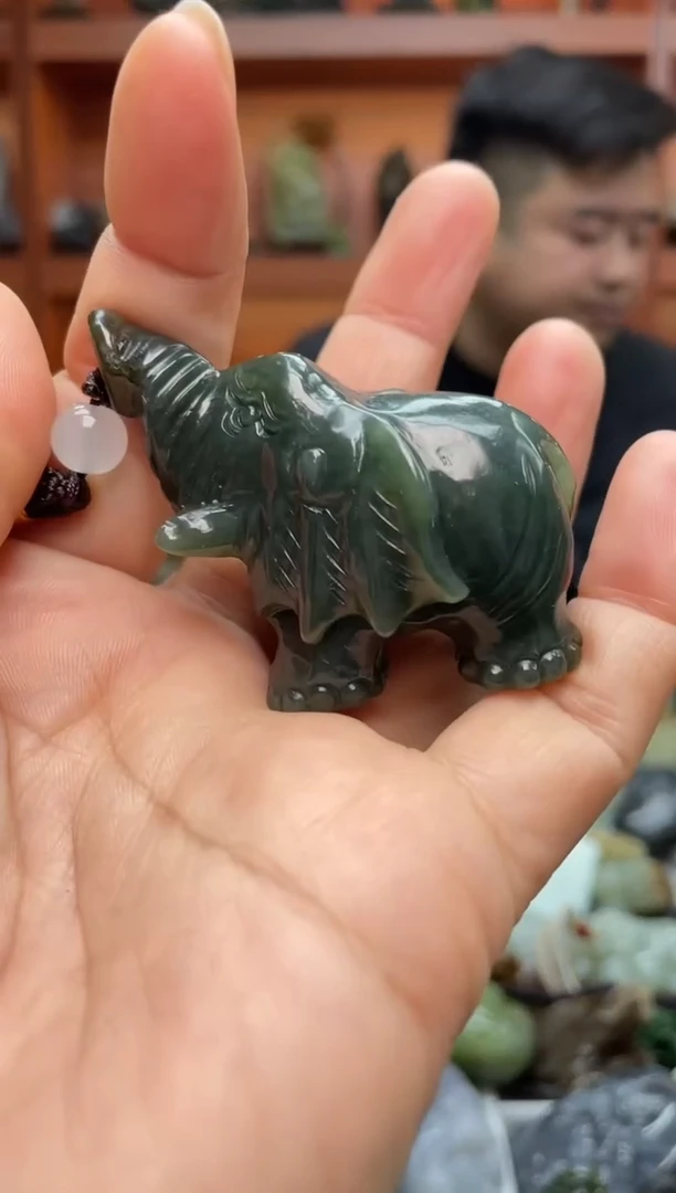 未镶嵌和田玉把件1