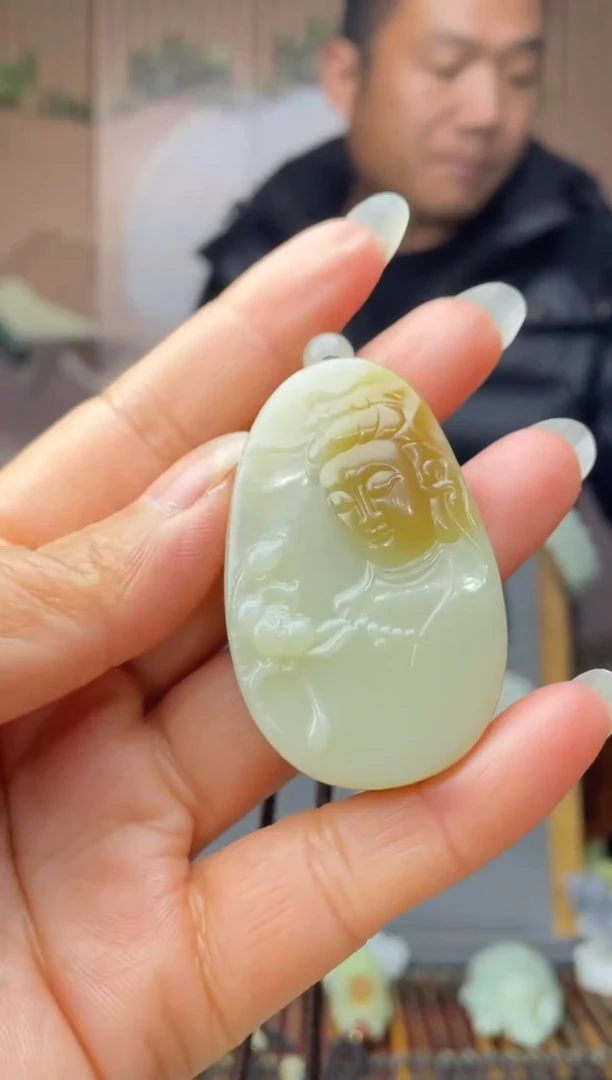 颈饰未镶嵌和田玉拍一发一
