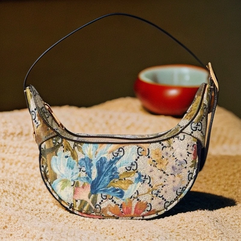 99新 GUCCI/古驰 花卉腋下包 月牙包1189 7928